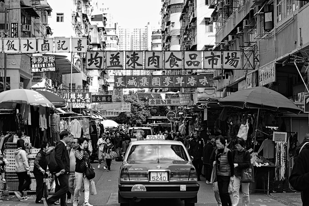 هونغ كونغ وسوق السيدات - Tung Choi St | Secret World Trip Planner