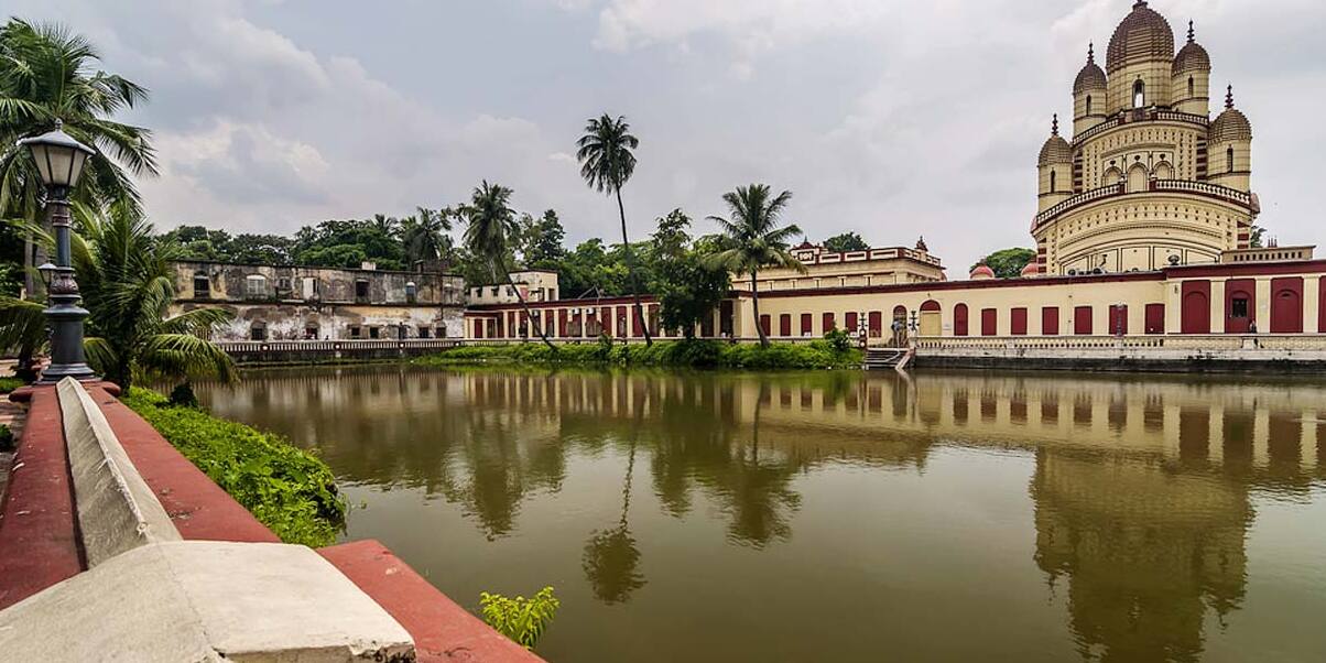 Kolkata: Dakshineshwar or Dakshineswar Temple - Kolkata | Secret World Trip Planner