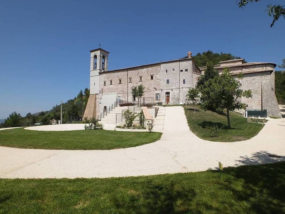 Gubbio: ਚਰਚ ਦੇ ਸੰਤ'Ubaldo - Gubbio | Secret World Trip Planner