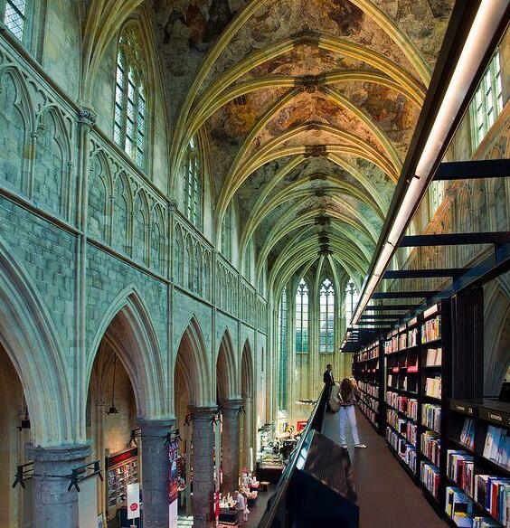 Maastricht: Selexyz Dominicanen bookstore - Maastricht | Secret World Trip Planner