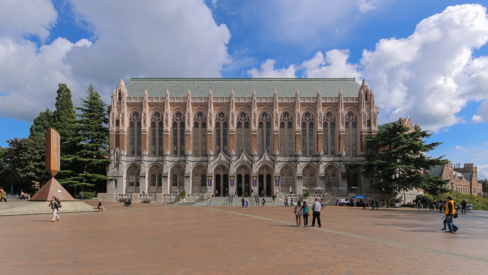Universidad de Washington en Seattle: Biblioteca Suzzallo - Seattle | Secret World Trip Planner