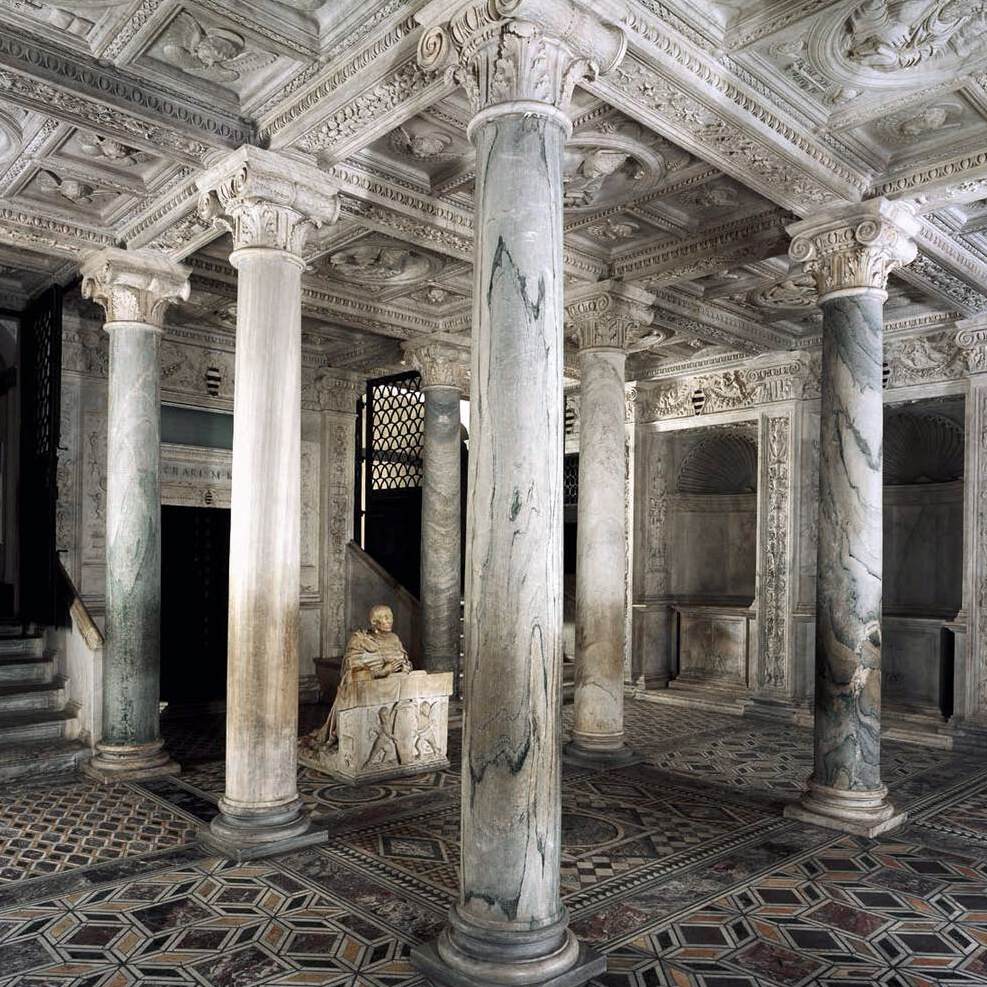 Neapeljska Katedrala in kapela Sukorpo.  - Napoli | Secret World Trip Planner