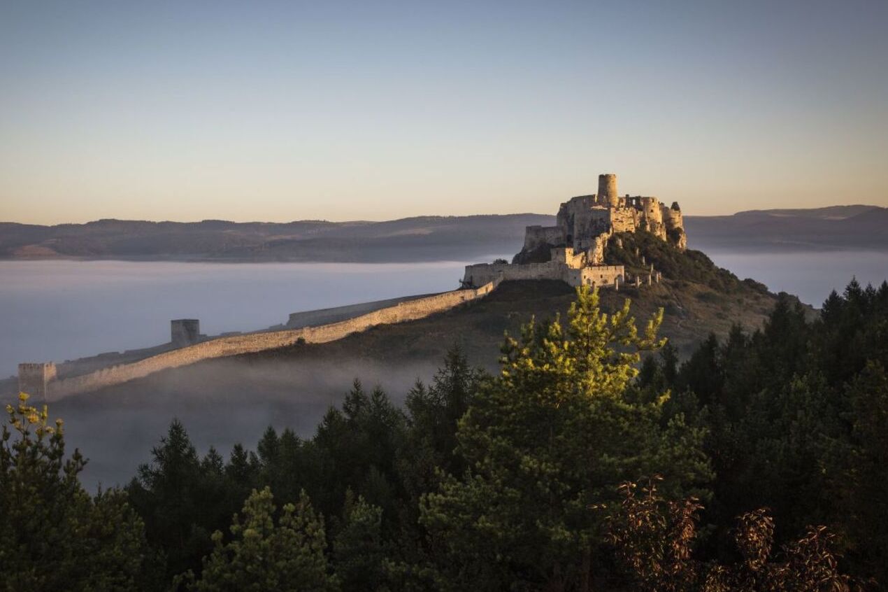 El castillo de Spissky-hrad en Eslovaquia — Žehra