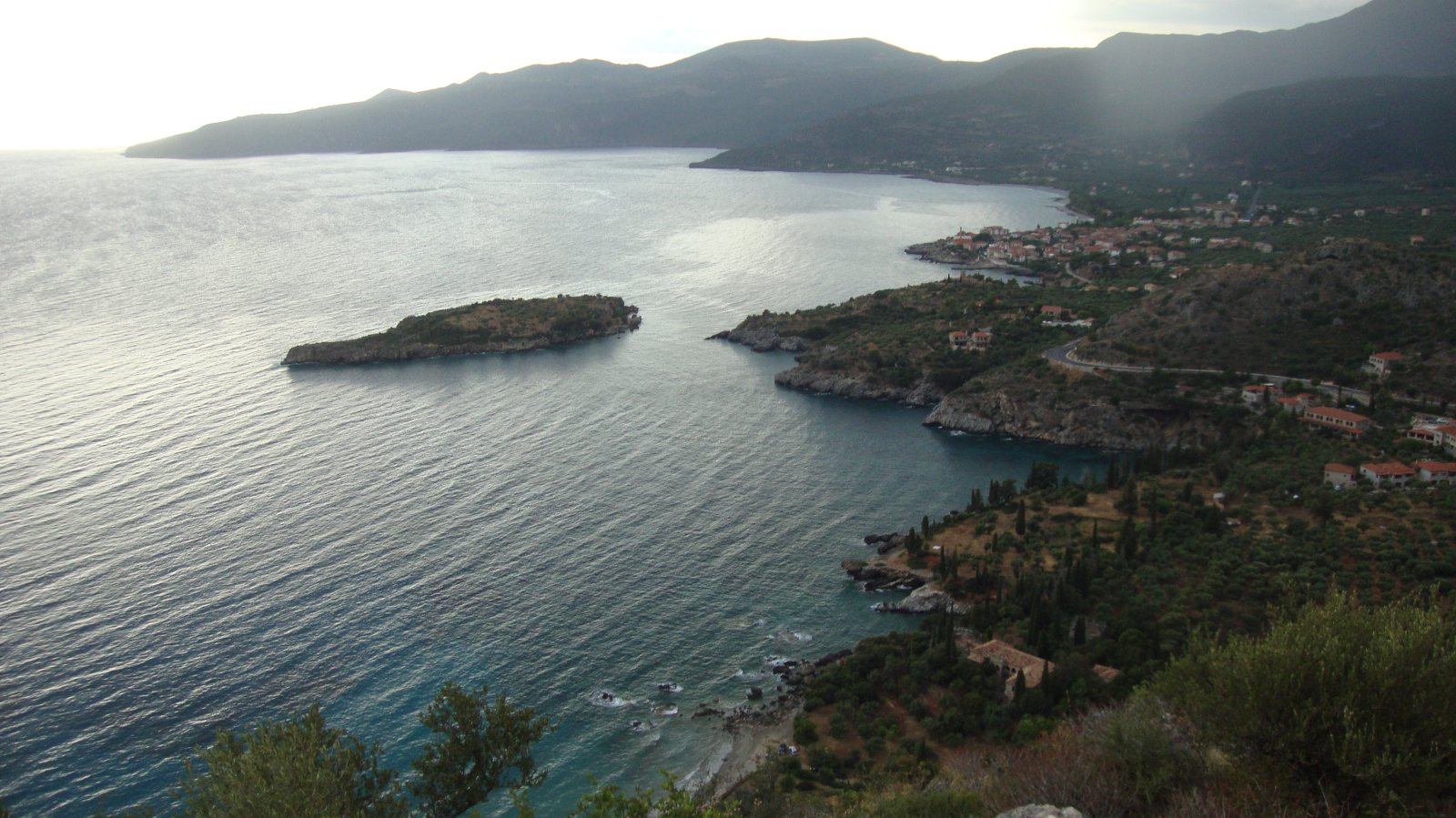 Kardamili es un pueblo costero realmente encantador - Kardamyli | Secret World Trip Planner