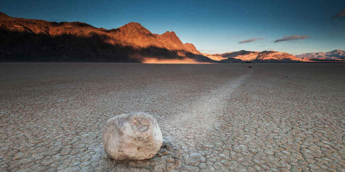 The walking rocks of Death Valley - Racetrack Playa | Secret World Trip Planner