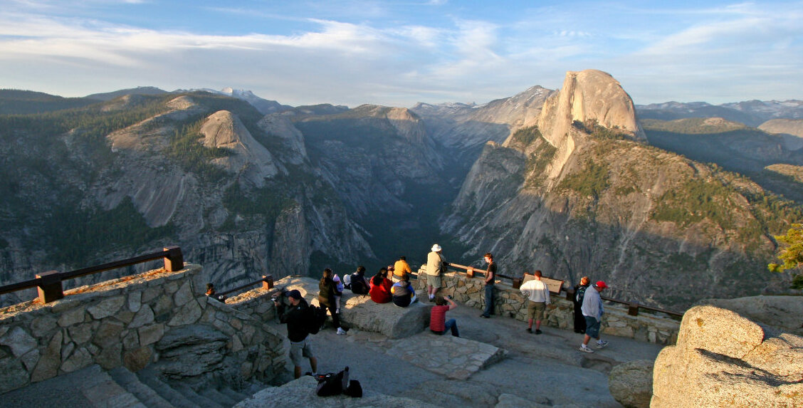 La majestuosa vista desde Glacier Point — Yosemite Valley