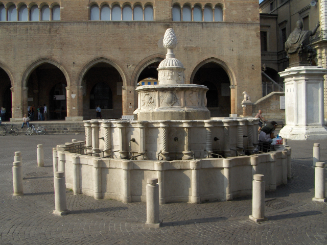 Fontanna Pigna - Rimini | Secret World Trip Planner