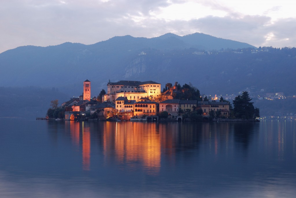 ओर्टा झील - Orta San Giulio | Secret World Trip Planner