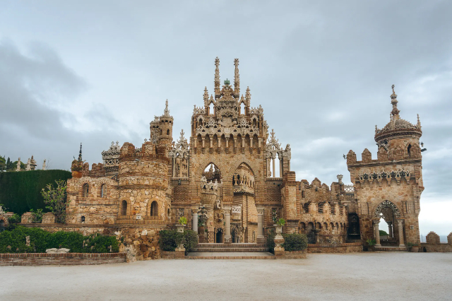 Castillo de Colomares - Benalmádena | Secret World Trip Planner