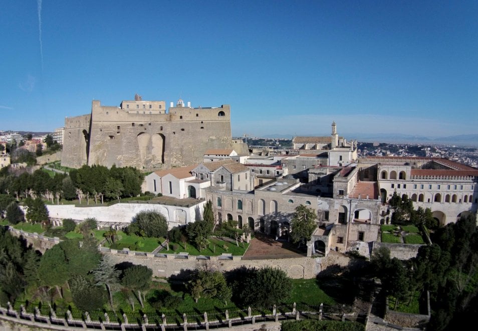ಕ್ಯಾಸ್ಟಲ್ ಸ್ಯಾಂಟ್ ಎಲ್ಮೊ ಮತ್ತು ಇಪ್ಪತ್ತನೇ ಶತಮಾನದ ಮ್ಯೂಸಿಯಂ - Napoli | Secret World Trip Planner