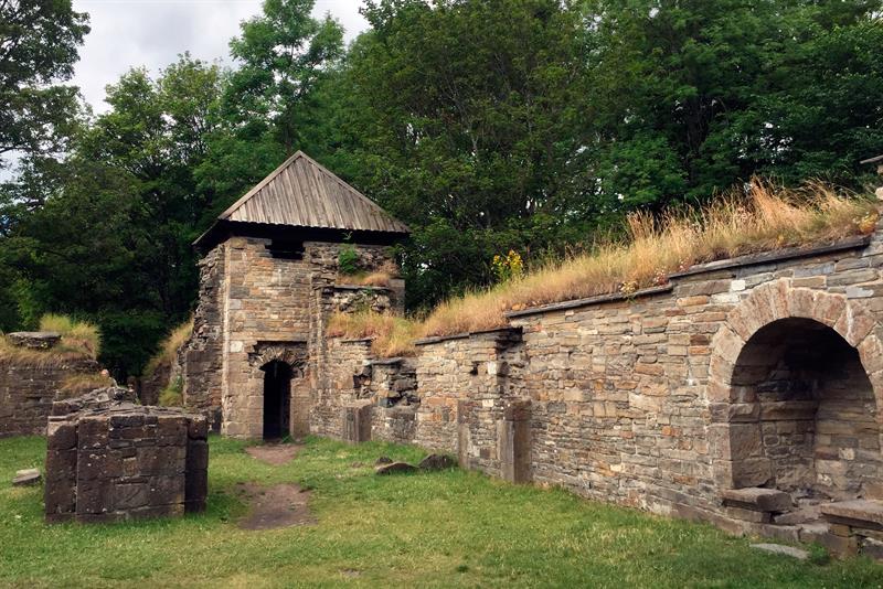 Ruinas del monasterio de Hovedøya - Oslo | Secret World Trip Planner