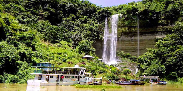 Cascata di Suvolong — Shuvolong Waterfalls