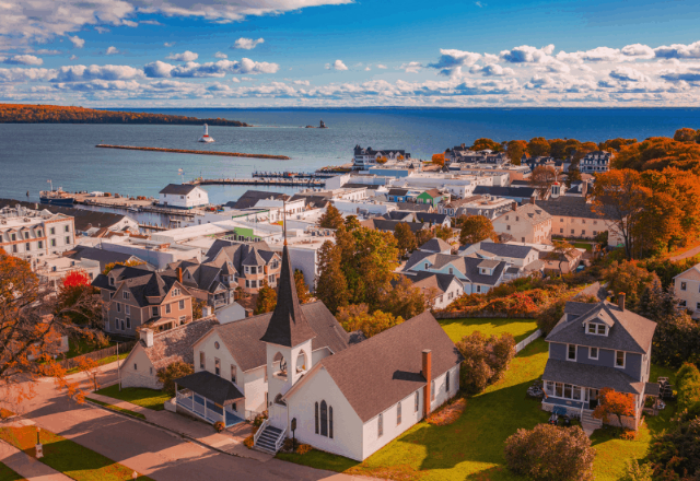 麦基那克岛 - Mackinac Island | Secret World Trip Planner
