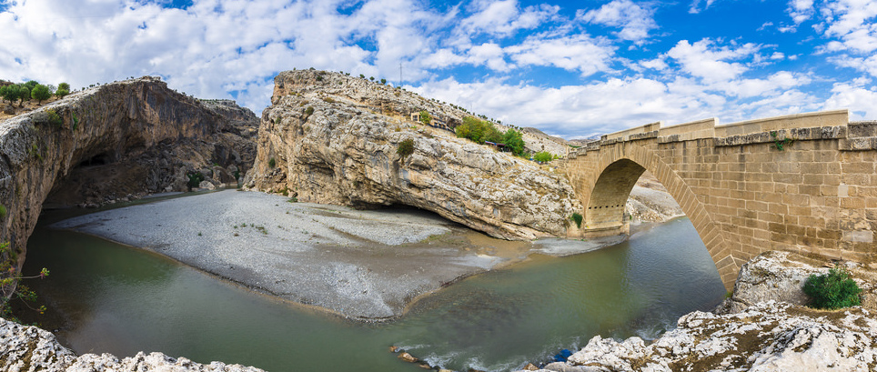 The Cendere Bridge is the oldest one in Rome — 02400 Burmap?nar Köyü/Kahta/Kahta/Ad?yaman