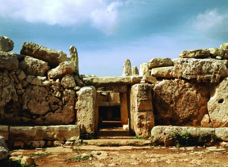 Complexul Templului Mnajdra din Qrendi, Malta - Crendi | Secret World Trip Planner