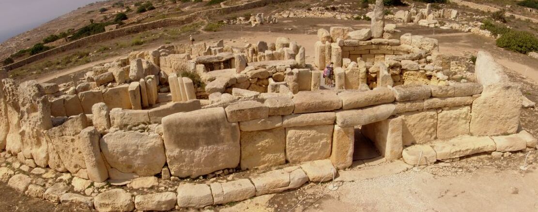 Ħaġar Qim este un templu megalitic vechi din Malta - Il-Qrendi | Secret World Trip Planner
