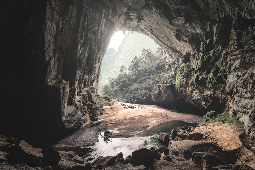 Vietnam | Son Doong Cave: The world’s largest cave - B? Tr?ch | Secret World Trip Planner