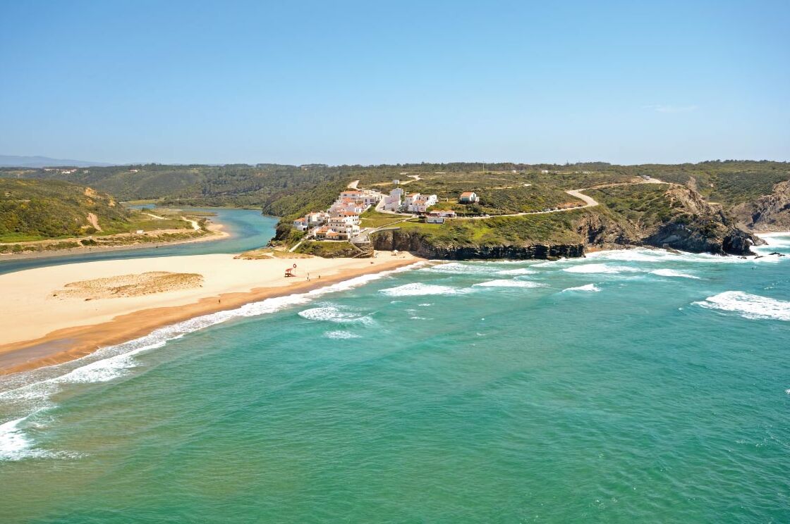 Algarve | Beach of Praia de Odeceixe Mar - Odeceixe | Secret World Trip Planner