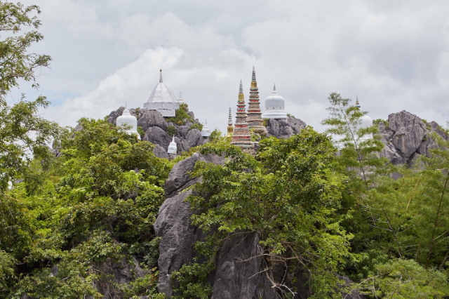 Templo Wat Chaloemprakiat Prachomklao Rachanusorn - Wichet Nakhon | Secret World Trip Planner