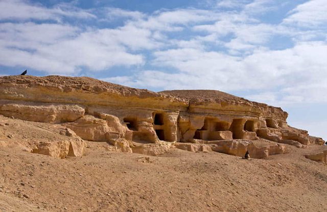 La montagna dei morti - Siwa | Secret World Trip Planner