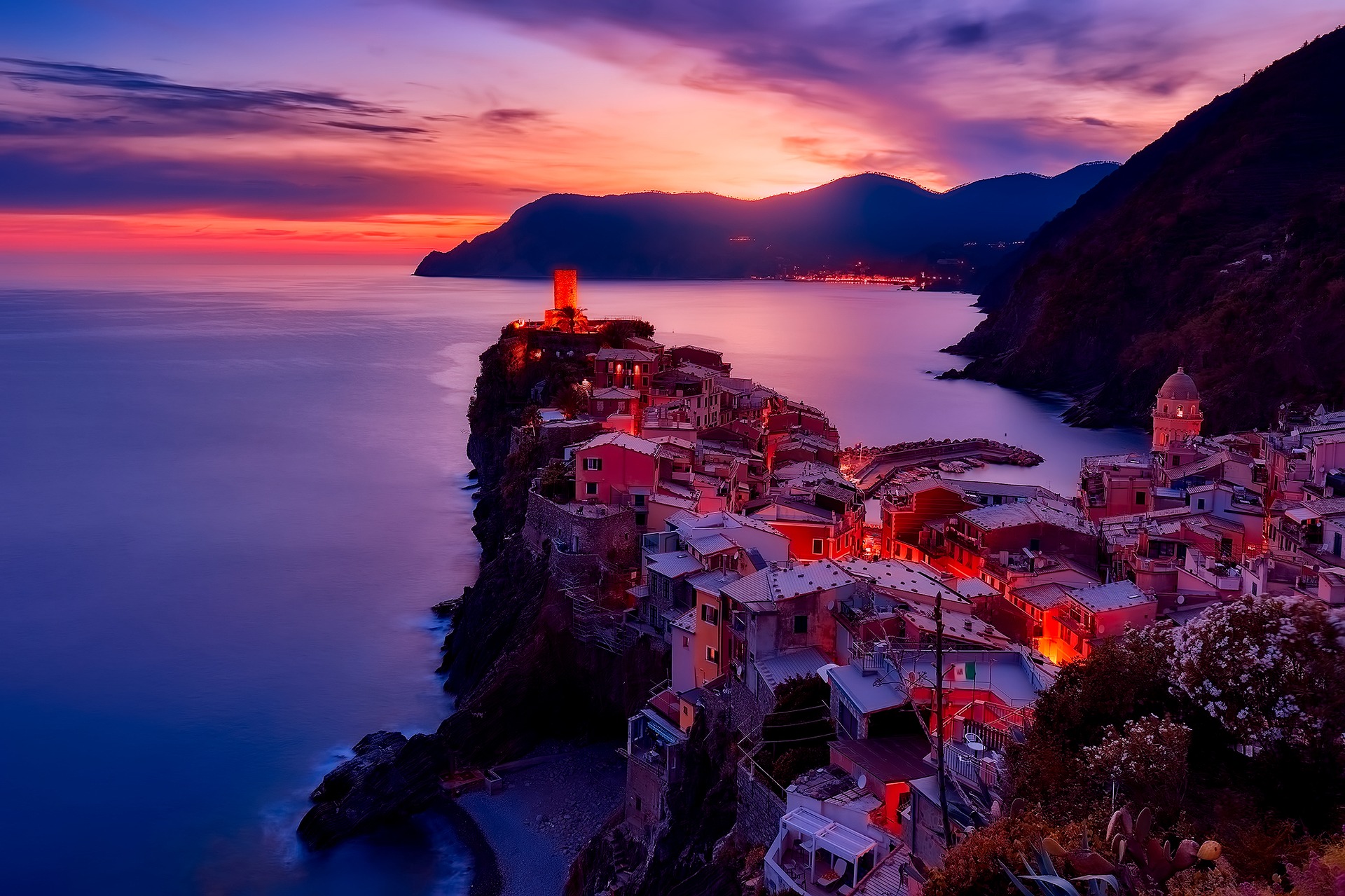 Cinque Terre, entre el cielo y la tierra - Vernazza | Secret World Trip Planner