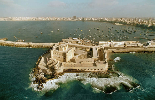 Qaitbay citadele - Alexandria | Secret World Trip Planner