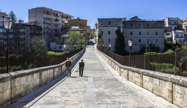 古い橋 - Ragusa | Secret World Trip Planner