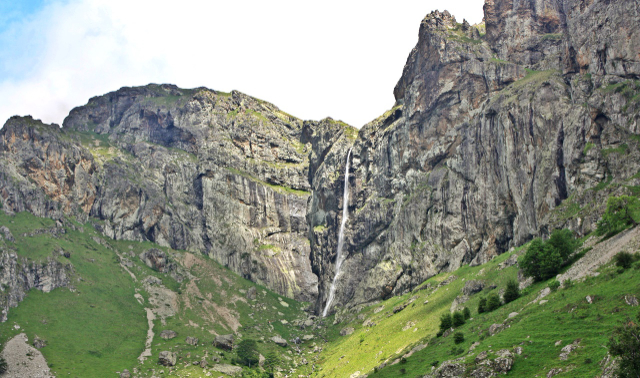 Rayskoto Praskalo Waterfall - 4370 | Secret World Trip Planner