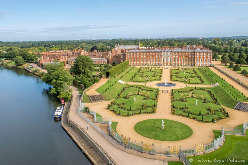Hampton Court Palace - Molesey | Secret World Trip Planner