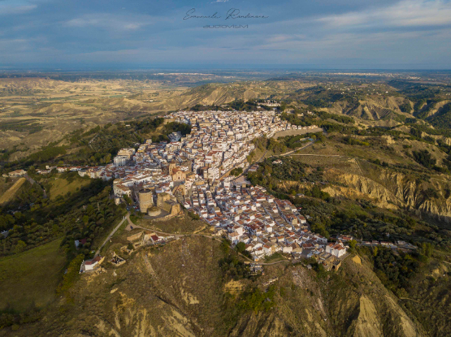 Normanų pilies griuvėsiai - Pisticci | Secret World Trip Planner