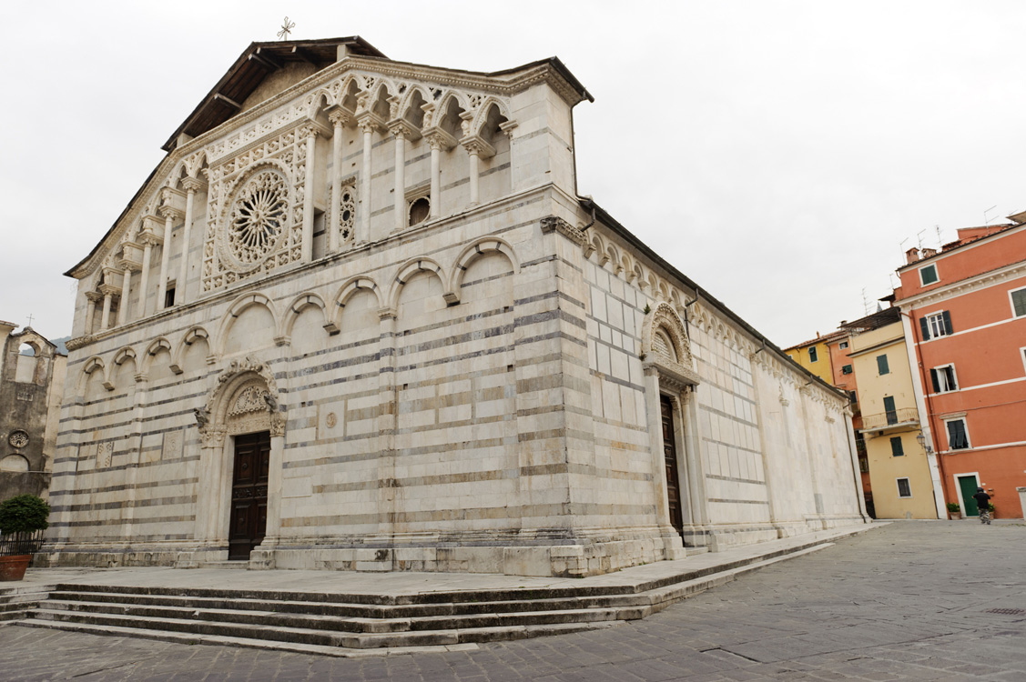 Duomo di S. Andrea - Carrara | Secret World Trip Planner