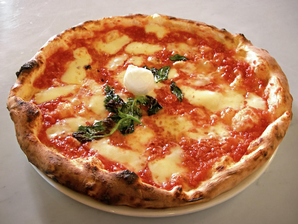 La Pizza Margherita e la sua leggenda - Napoli | Secret World Trip Planner