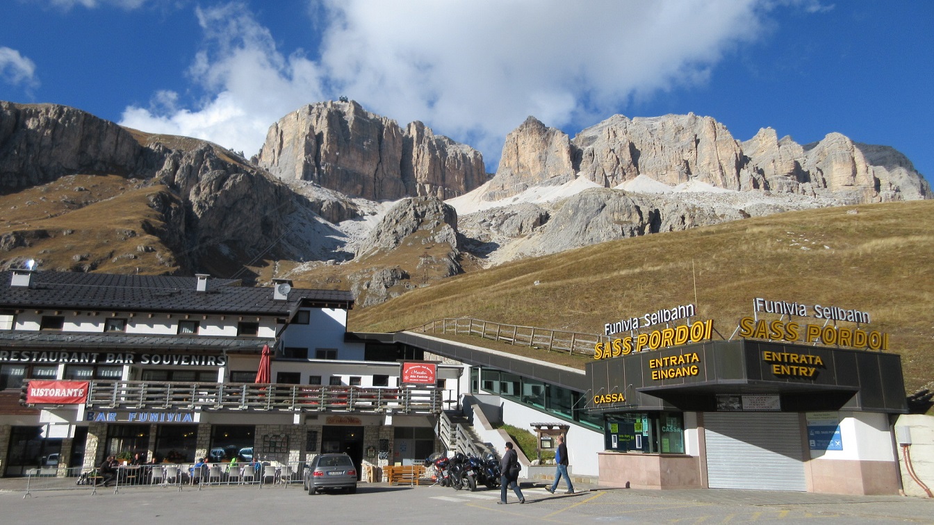 Passo Pordoi - Passo Pordoi | Secret World Trip Planner