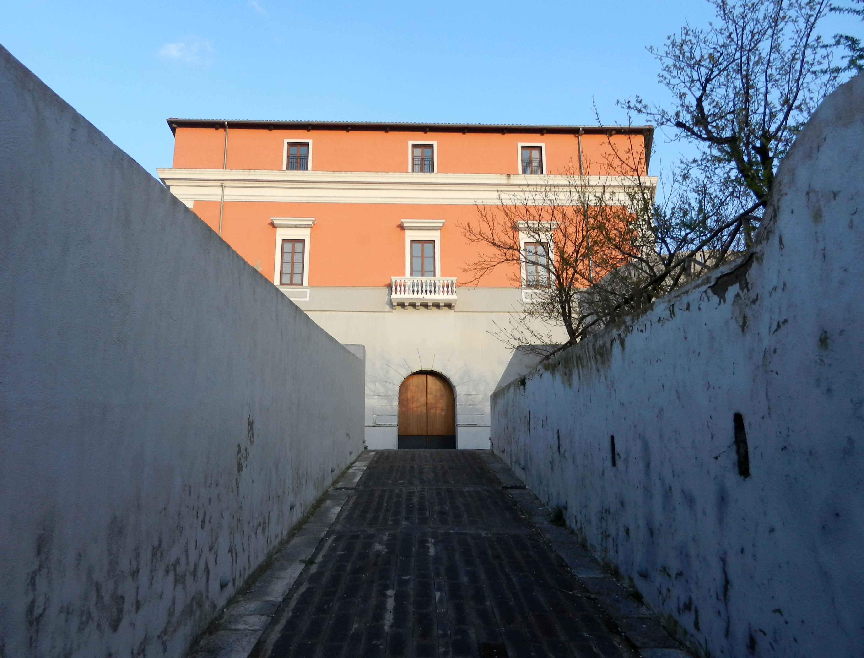 Castello d'Alagno detto di Totò - Somma Vesuviana | Secret World Trip Planner