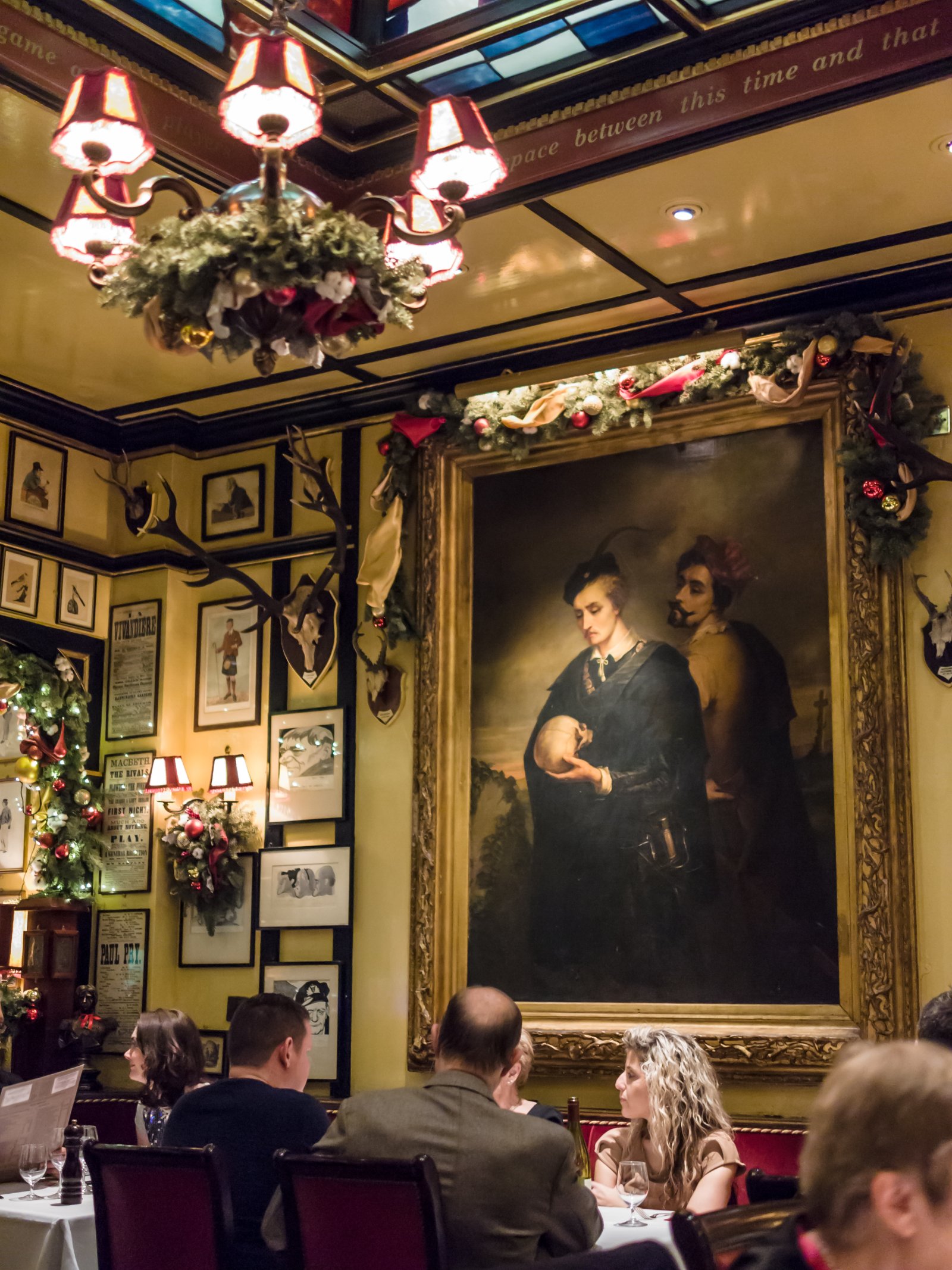 Reglas: El restaurante más antiguo de Londres - Londra | Secret World Trip Planner