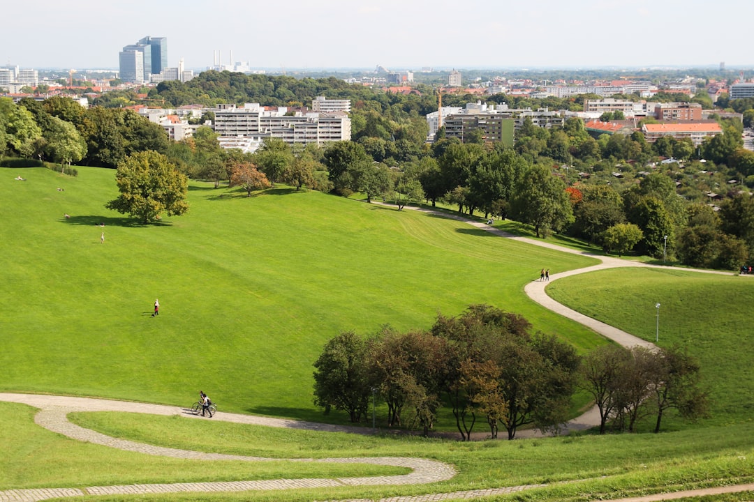 El jardín inglés de Mónaco - München | Secret World Trip Planner