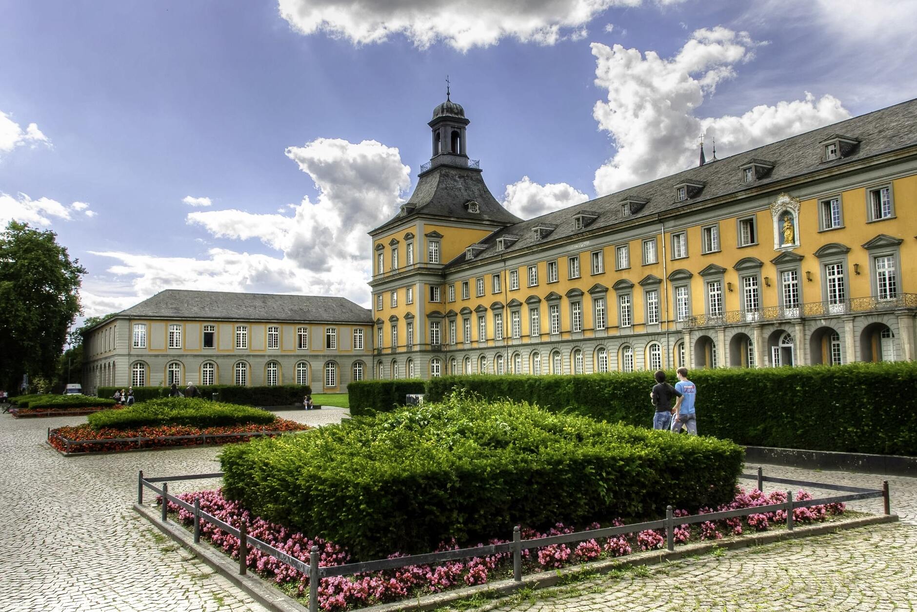 Palacio de Poppelsdorf (en alemán: Poppelsdorfer Schloss ) - Bonn | Secret World Trip Planner