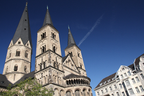 La catedral de Bonn (alemán: Bonner Münster) - Bonn | Secret World Trip Planner
