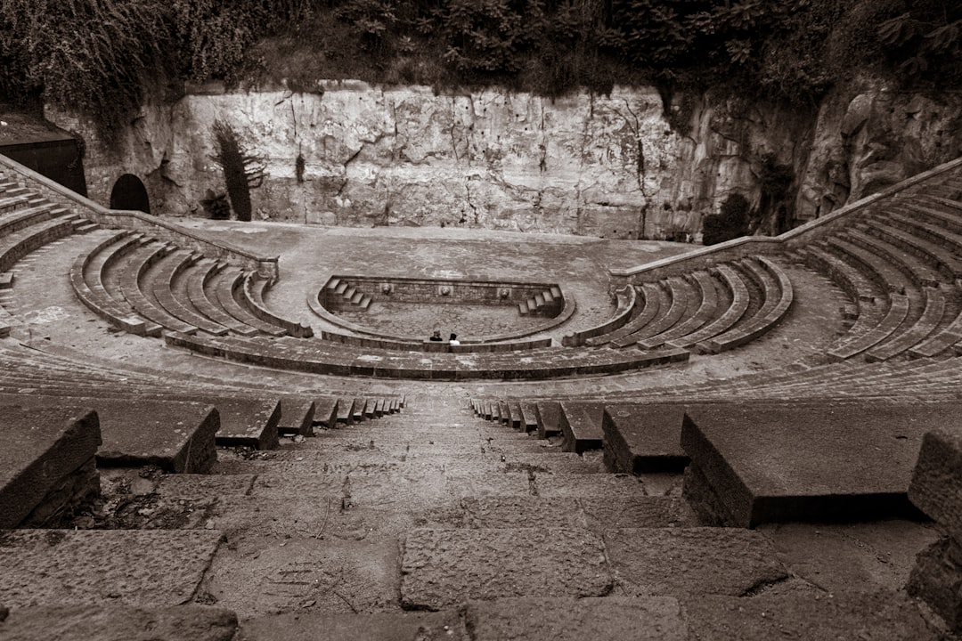 A Teatre Grec egy szabadtéri amfiteátrum a Montjuïc-hegyen. - Barcelona | Secret World Trip Planner