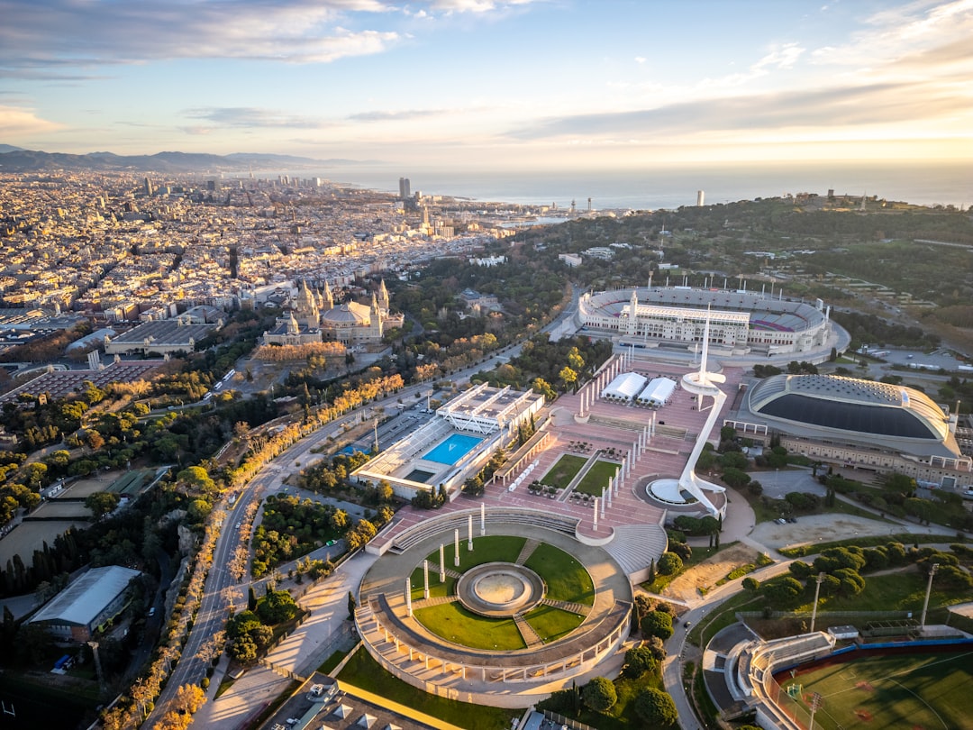Estadi Olimpic - Dibangun untuk Olimpiade 1936 - Barcelona | Secret World Trip Planner