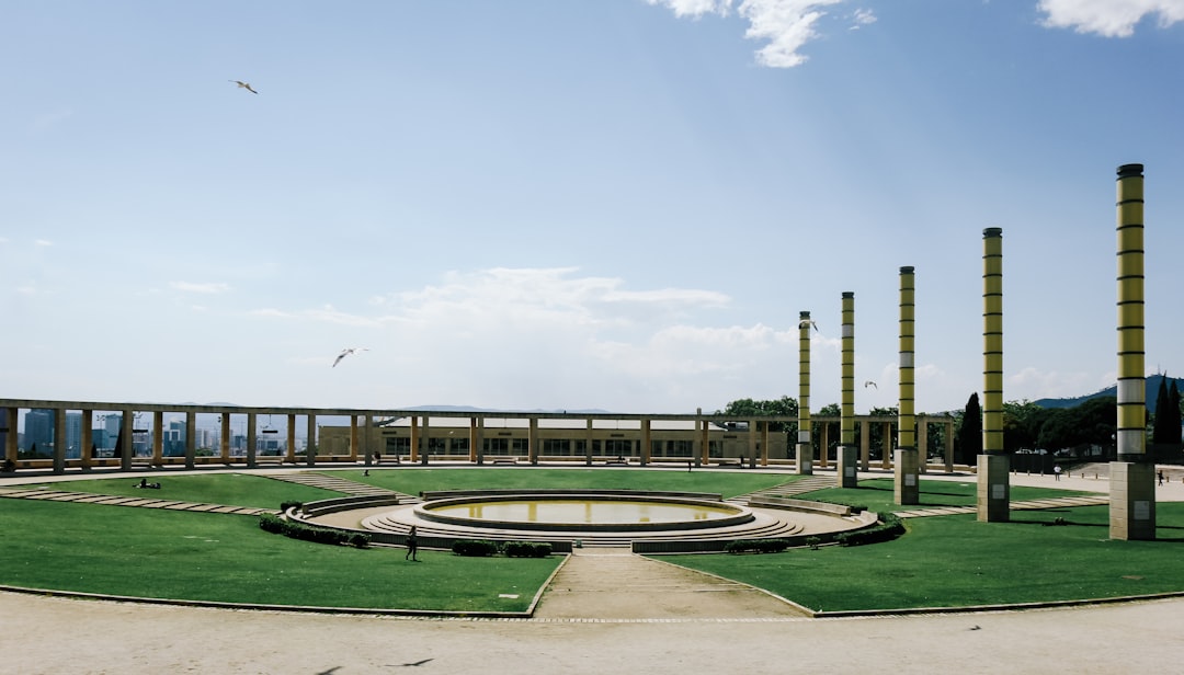 Estadi Olimpic - Dibangun untuk Olimpiade 1936 - Barcelona | Secret World Trip Planner