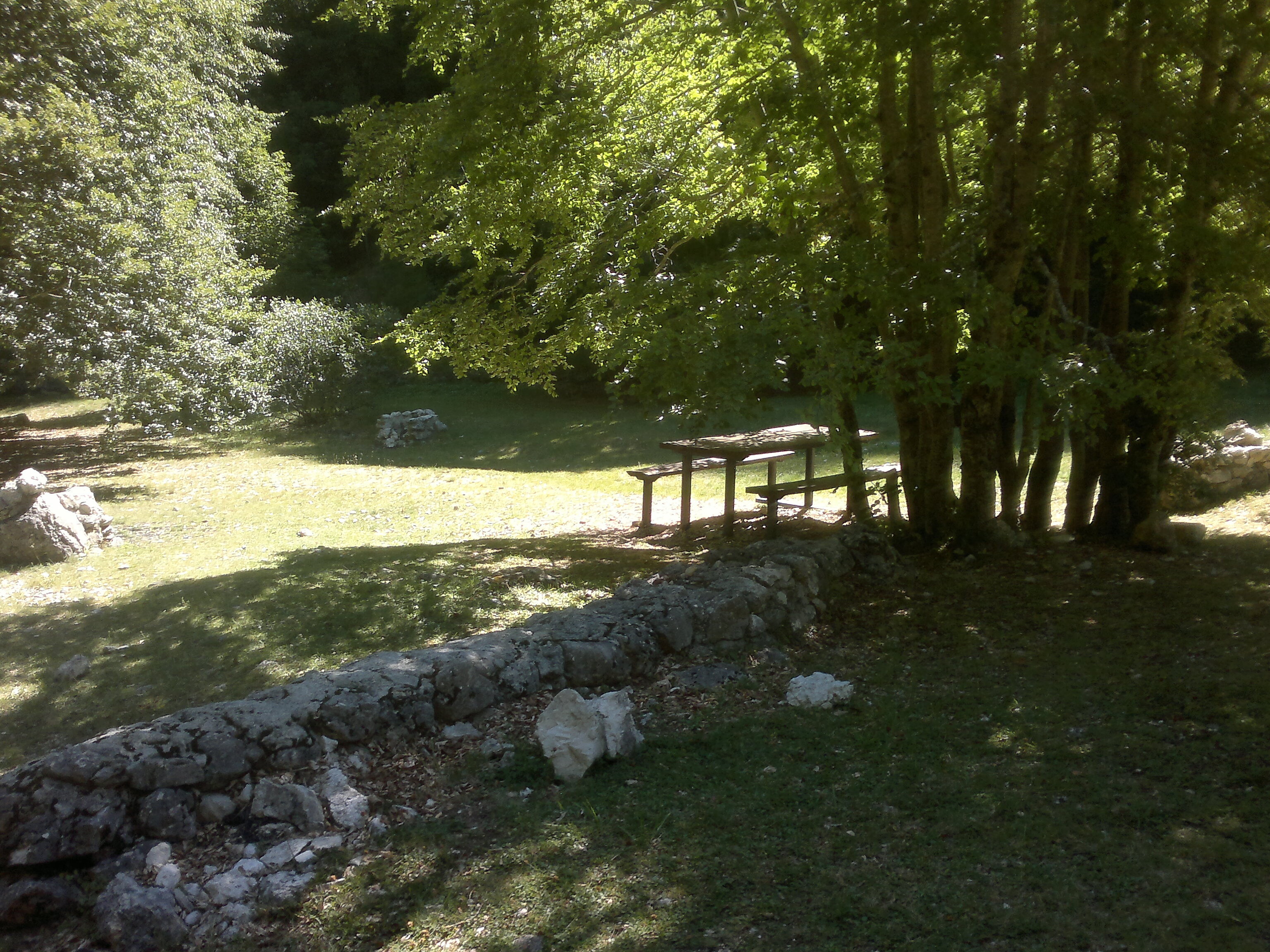 Roccaraso: пикник зона в цепнатината на планината - Altopiano delle Cinquemiglia | Secret World Trip Planner