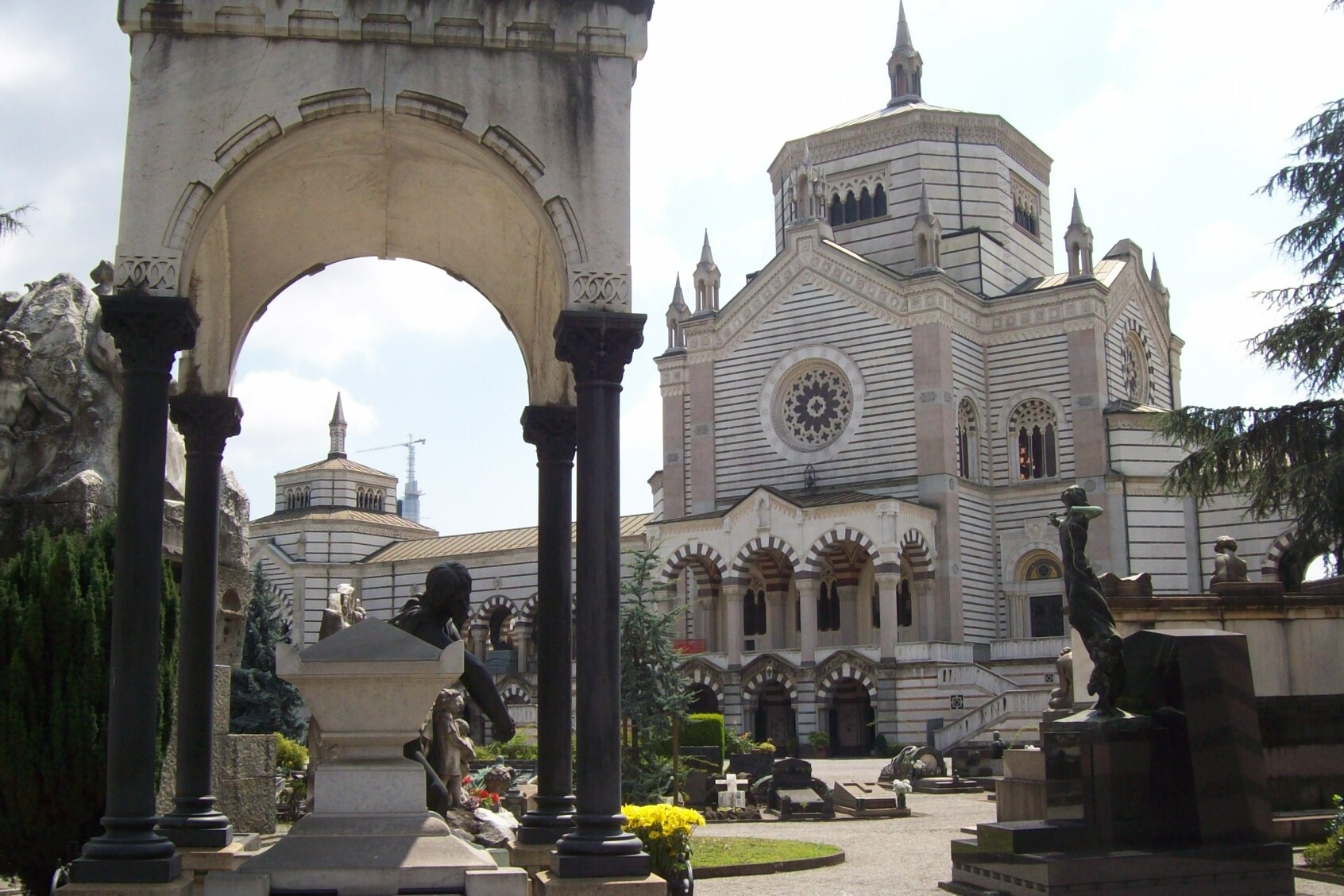Der Monumentalfriedhof von Mailand - Milano | Secret World Trip Planner