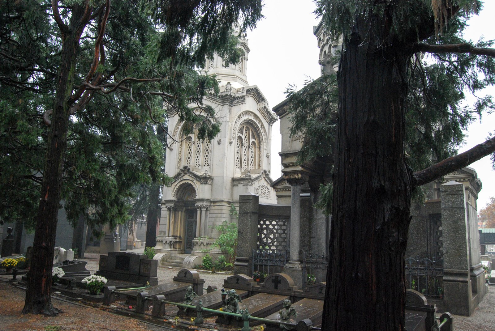 Der Monumentalfriedhof von Mailand - Milano | Secret World Trip Planner