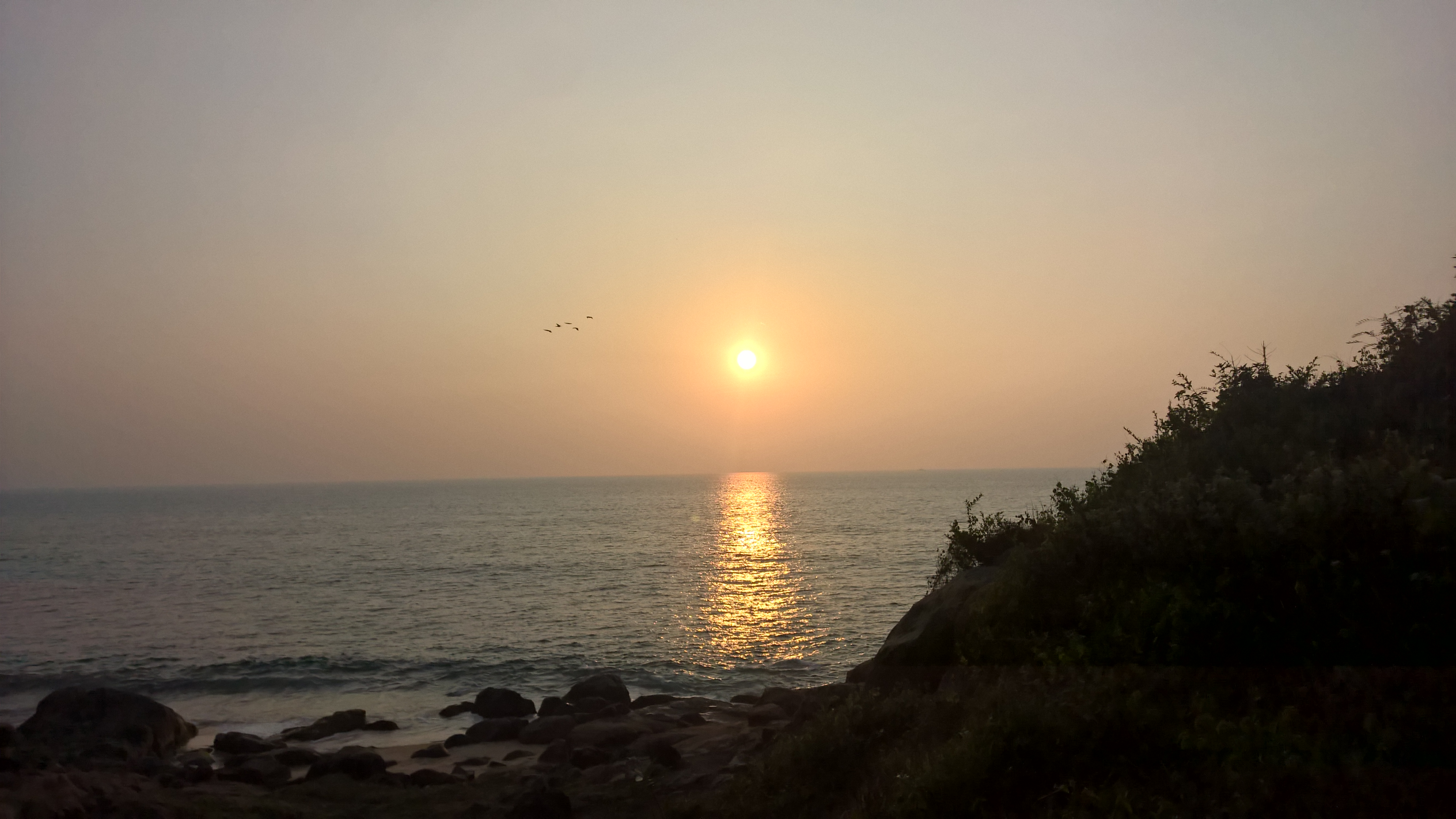 Faro en la playa de Kovalam - Kovalam | Secret World Trip Planner