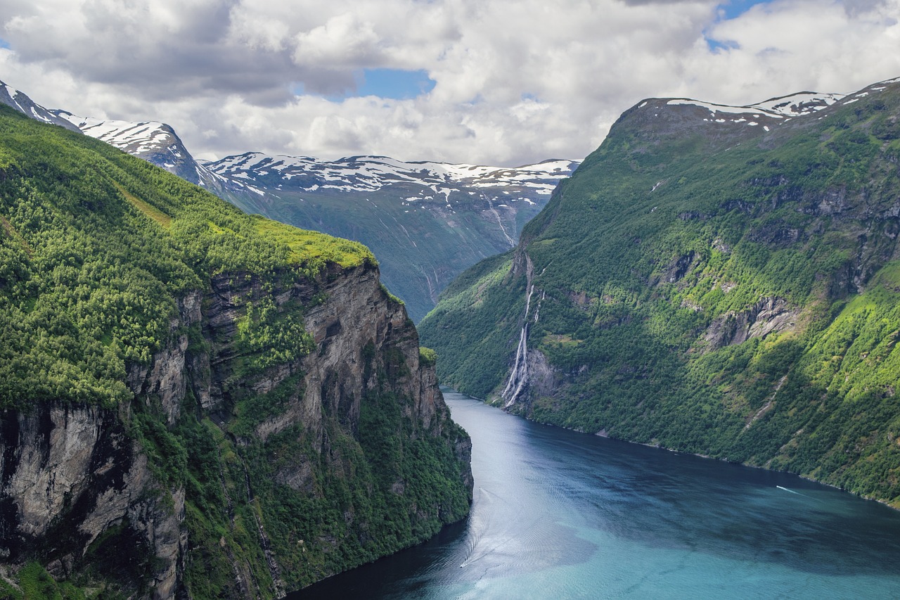 The Seven Sisters Waterfall in Norway - Stranda | Secret World Trip Planner