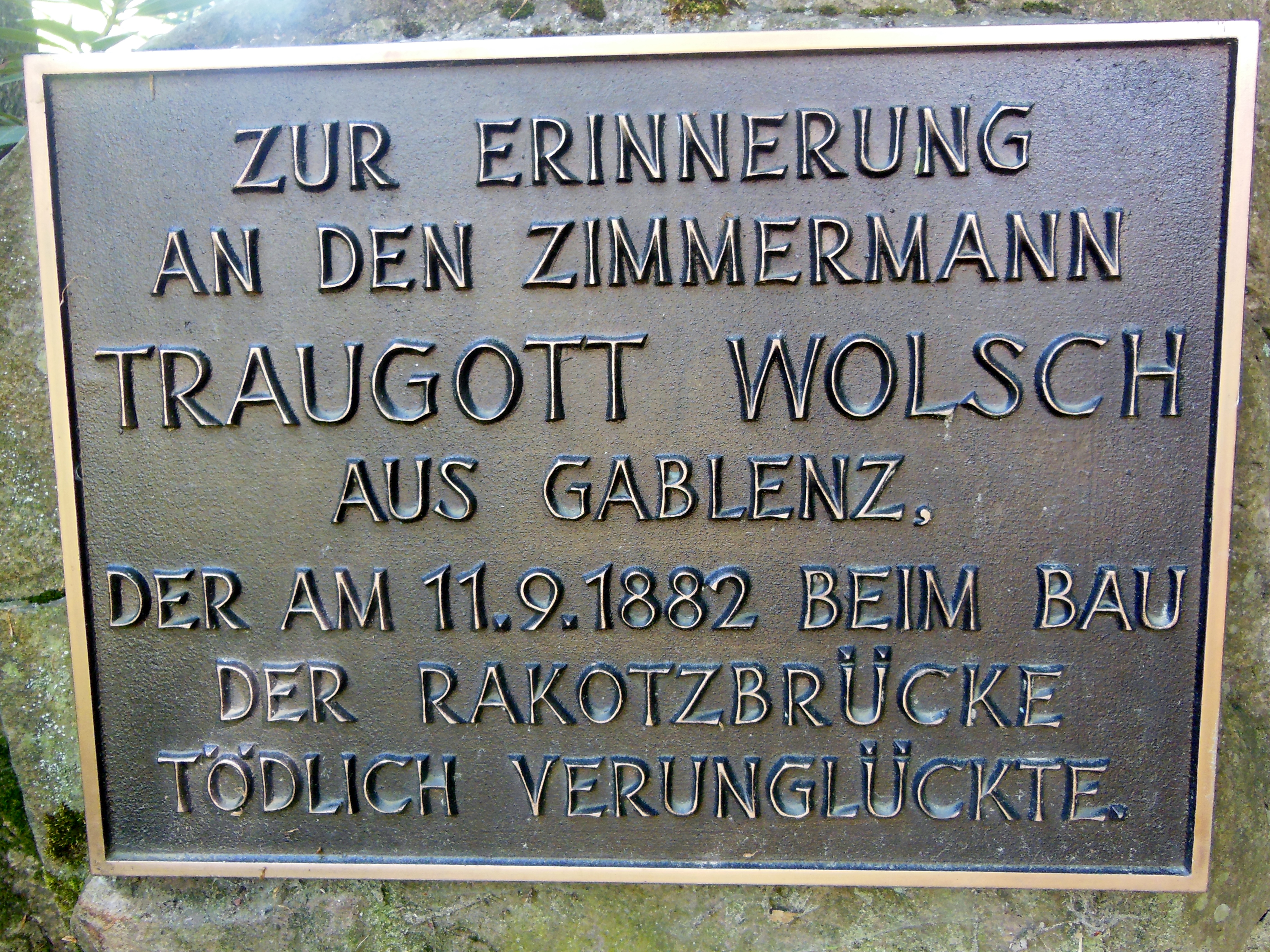 Rakotzbrucke, the Devil's Bridge - Gablenz | Secret World Trip Planner