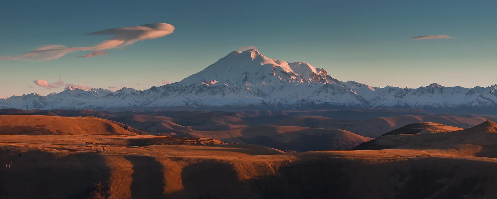 Mount Elbrus : The  volcano on Caucasus - Cabardino-Balcaria | Secret World Trip Planner