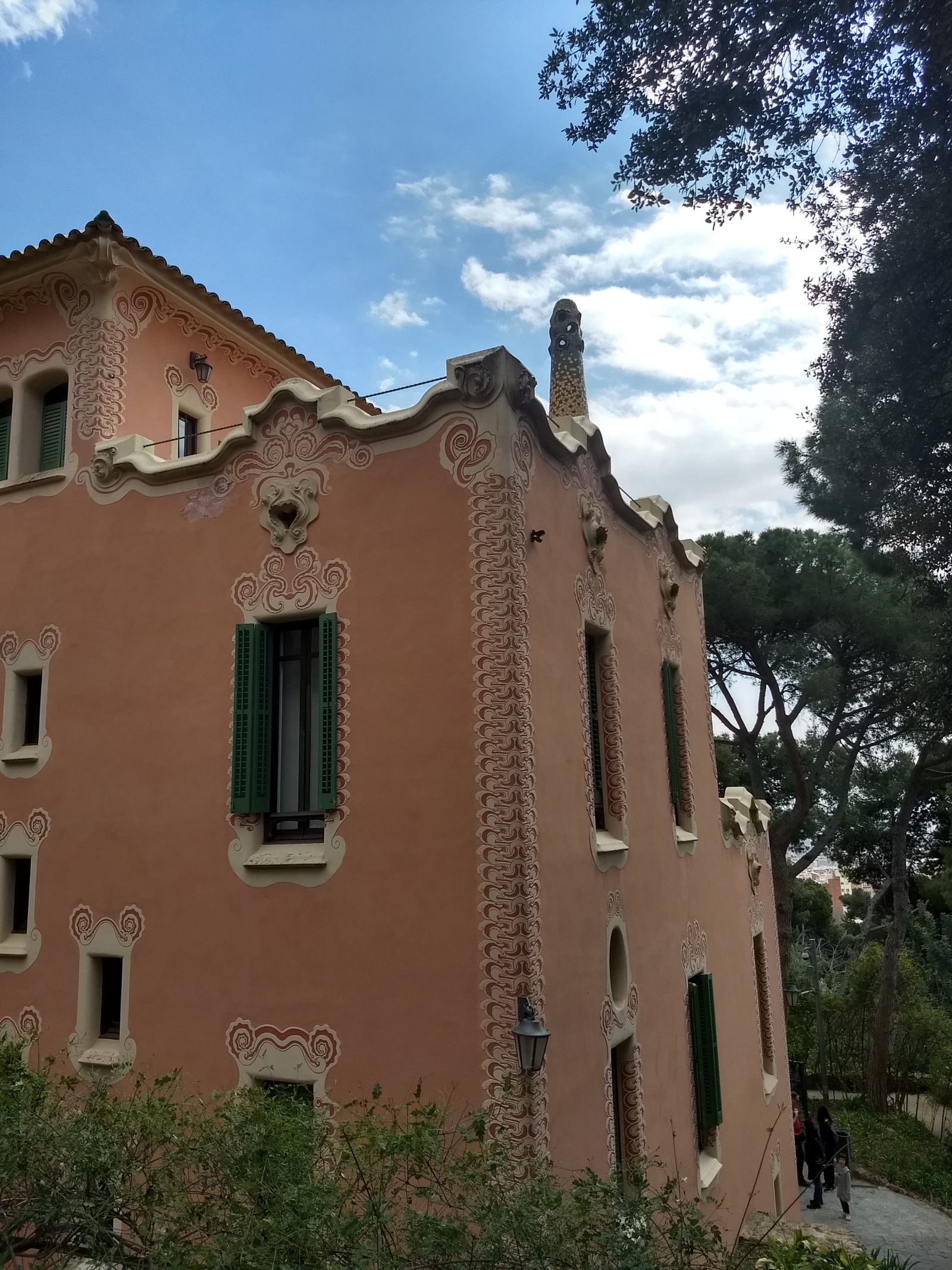Barselonas Güell parks - Barcelona | Secret World Trip Planner