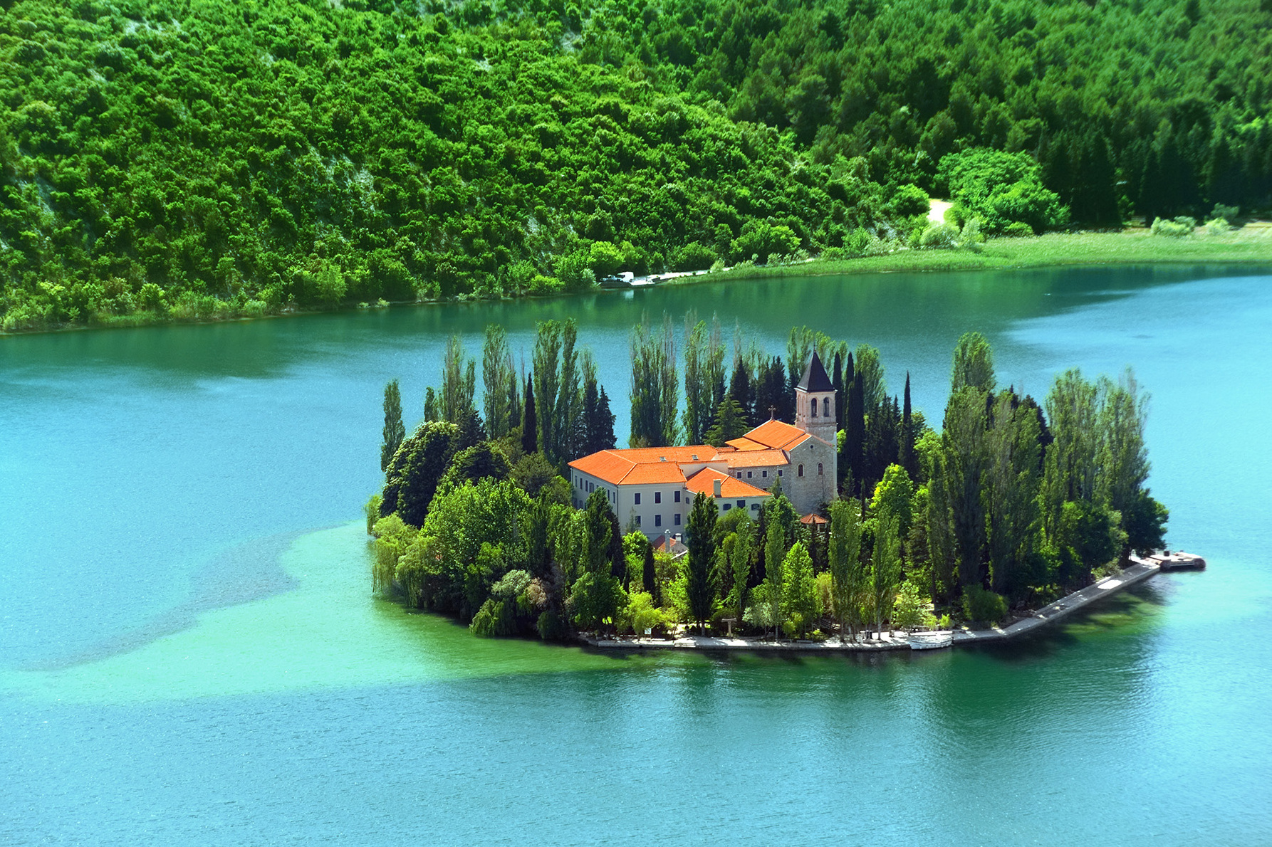 Visovac Island with the Franciscan monastery — Brištane